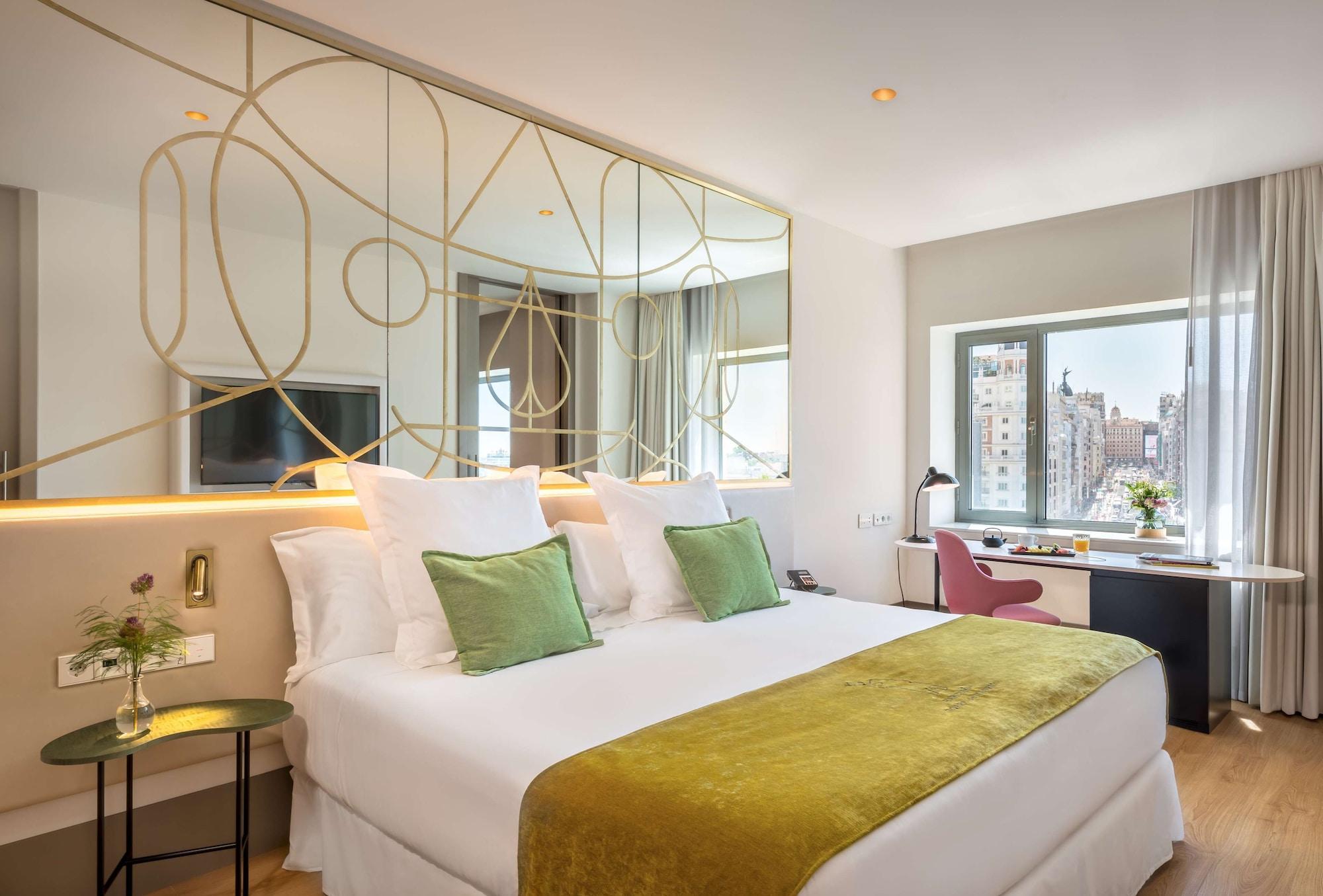 Barcelo Torre De Madrid Hotel Luaran gambar Deluxe room