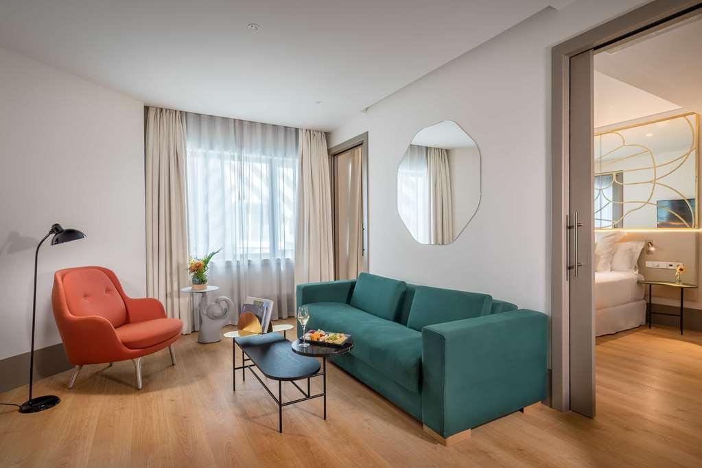 Barcelo Torre De Madrid Hotel Bilik gambar Suite