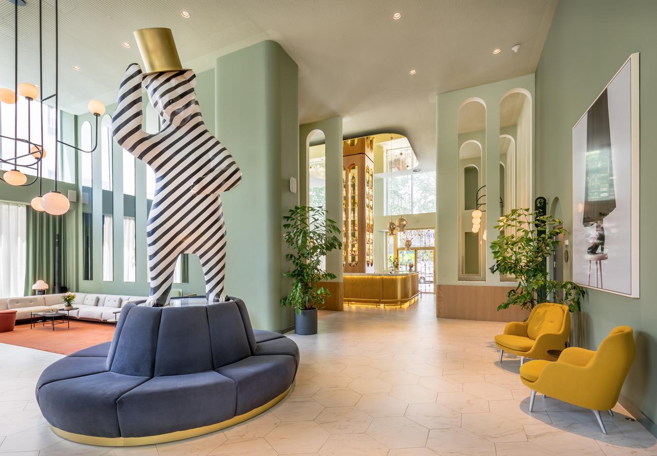 Barcelo Torre De Madrid Hotel Luaran gambar Lobby of the hotel