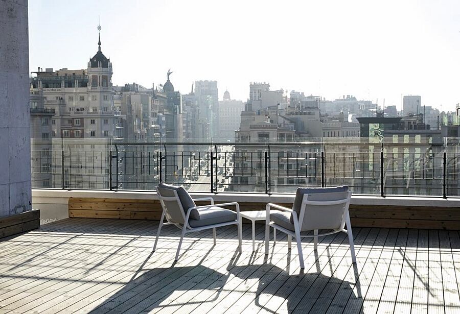 Barcelo Torre De Madrid Hotel Luaran gambar View from the rooftop